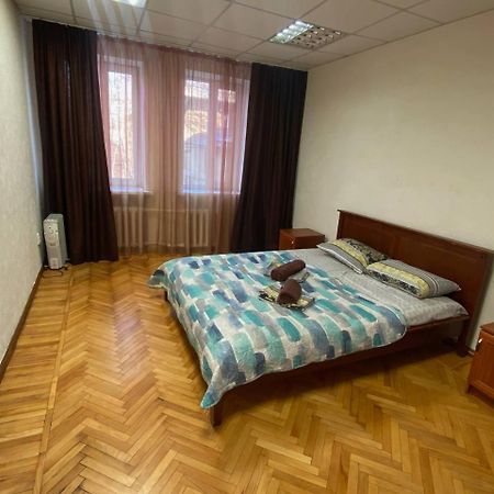 Apartments On Moskovskaja 第聂伯罗彼得罗夫斯克 外观 照片